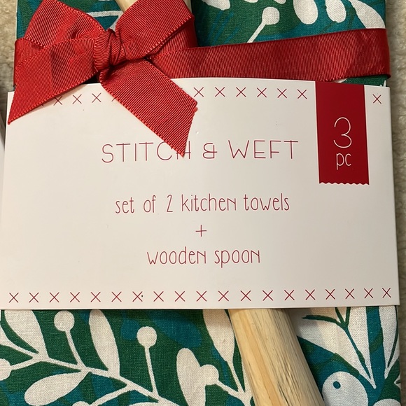 STITCH & WEFT NWT Christmas Season Set Of Two Kitchen Tea Towels Wooden Spoon - Picture 6 of 9
